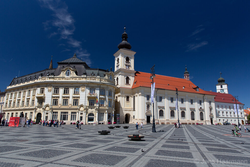 Rathaus und Jesuitenkirche