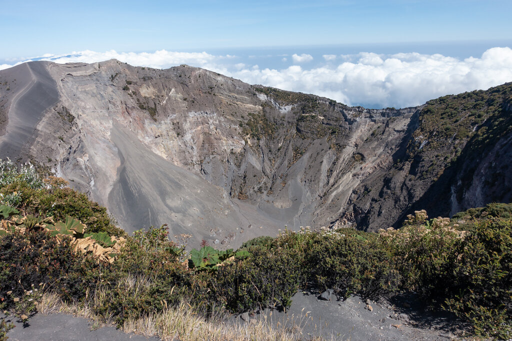 Hauptkrater des Vulkan Irazú