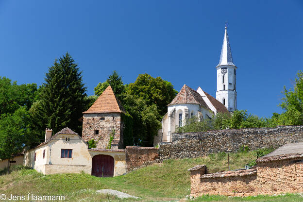 Kirchenburg Alzen