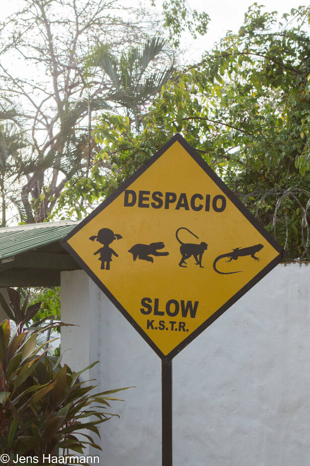 Straßenschild in Manuel Antonio