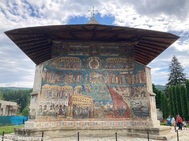 Wandmalerei an der Klosterkirche Voroneț